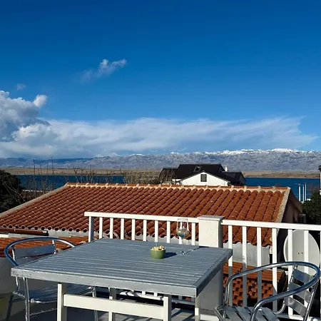 Summer House Pomalo With Sea View Only 50 Meters To *