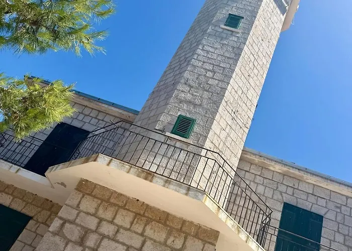 Summer House Pomalo With Sea View Only 50 Meters To