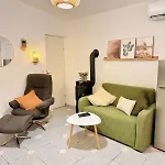 Summer House Pomalo With Sea View Only 50 Meters To Casa vacanze *