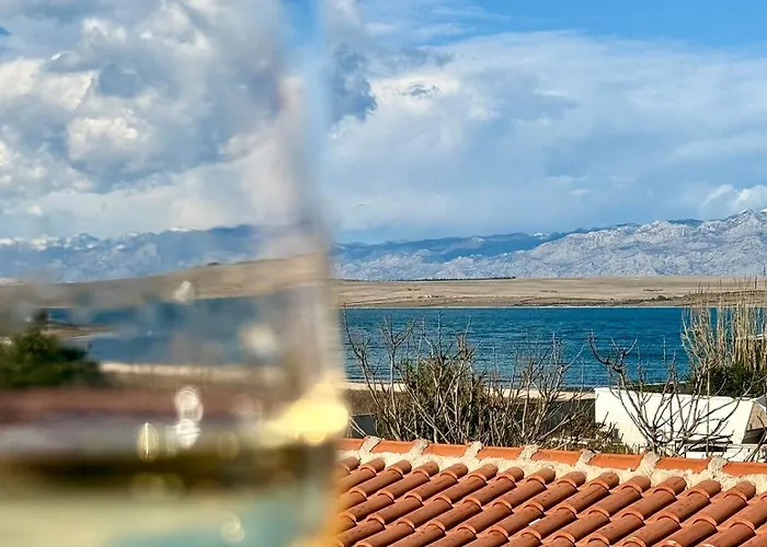 Summer House Pomalo With Sea View Only 50 Meters To