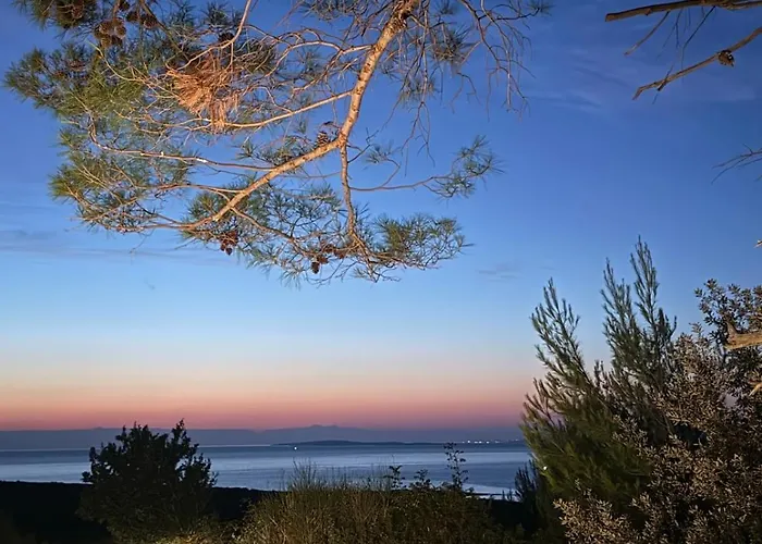度假居 Summer House Pomalo With Sea View Only 50 Meters To